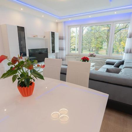 Mega Lux Apartment Esslingen am Neckar Екстер'єр фото