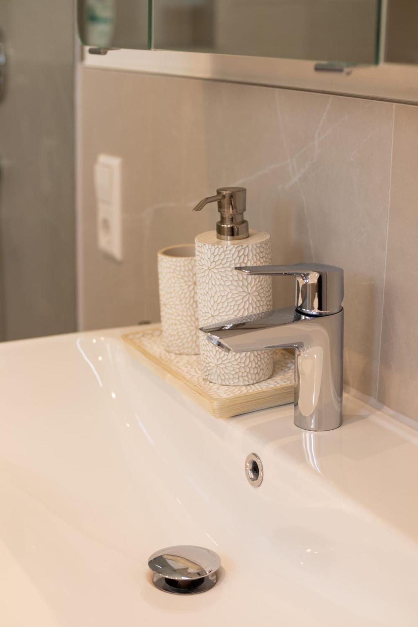 Mega Lux Apartment Esslingen am Neckar Екстер'єр фото